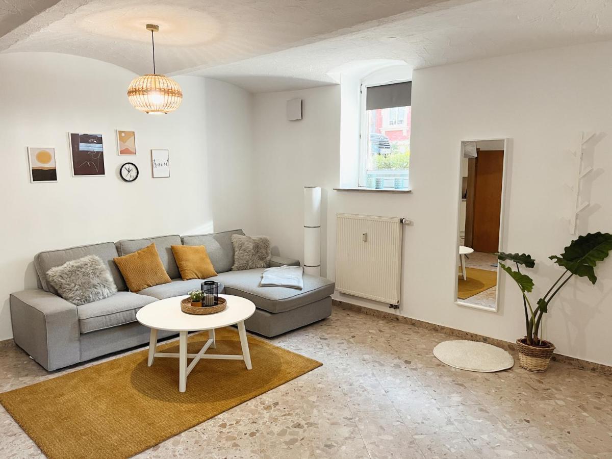 Bohnapartments Elisa - Wohlfuehlapartment Mit 2 Gratis Parkplaetzen Und 3 Schlafzimmern - Wlan - Vollausstattung Erfurt Dış mekan fotoğraf