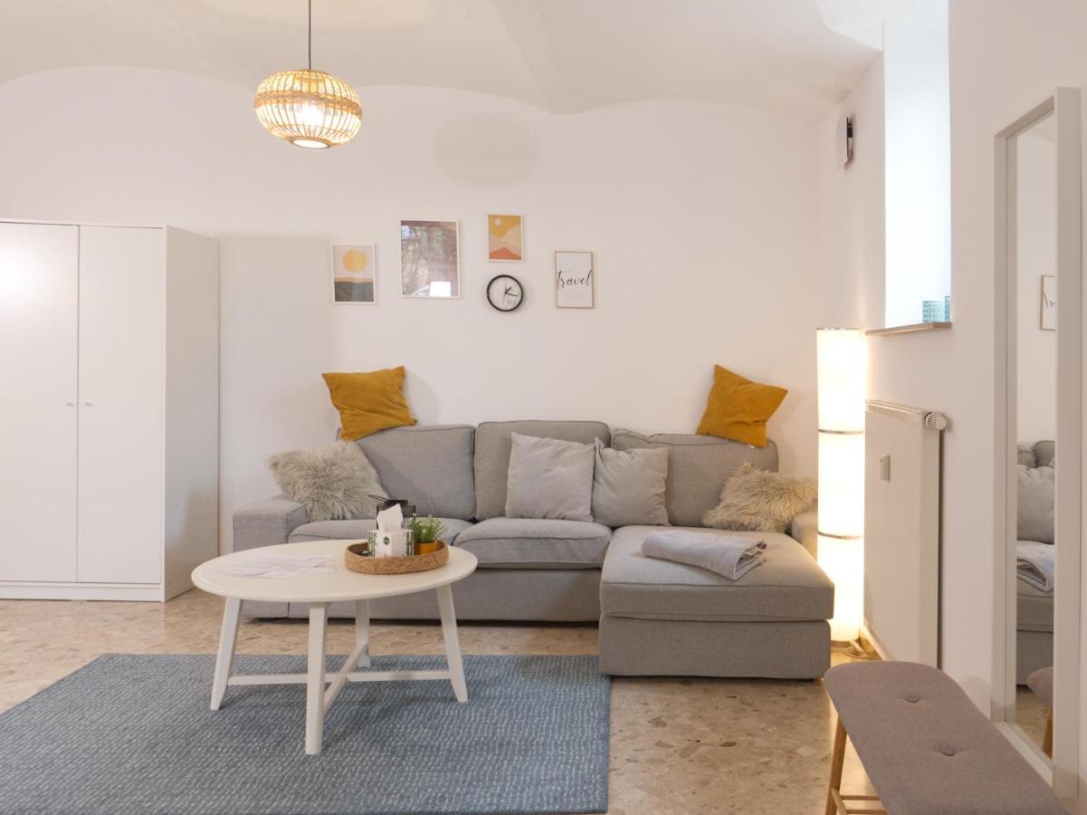 Bohnapartments Elisa - Wohlfuehlapartment Mit 2 Gratis Parkplaetzen Und 3 Schlafzimmern - Wlan - Vollausstattung Erfurt Dış mekan fotoğraf