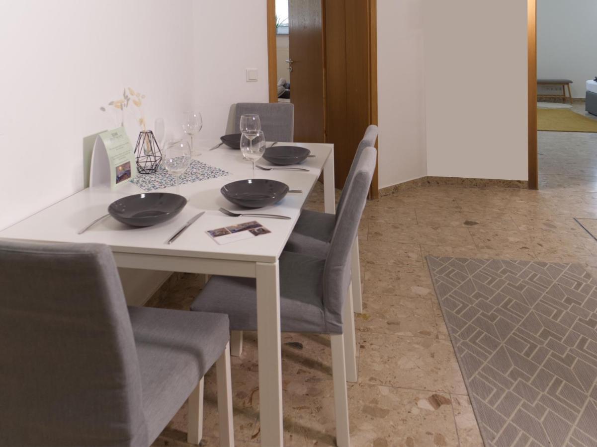 Bohnapartments Elisa - Wohlfuehlapartment Mit 2 Gratis Parkplaetzen Und 3 Schlafzimmern - Wlan - Vollausstattung Erfurt Dış mekan fotoğraf
