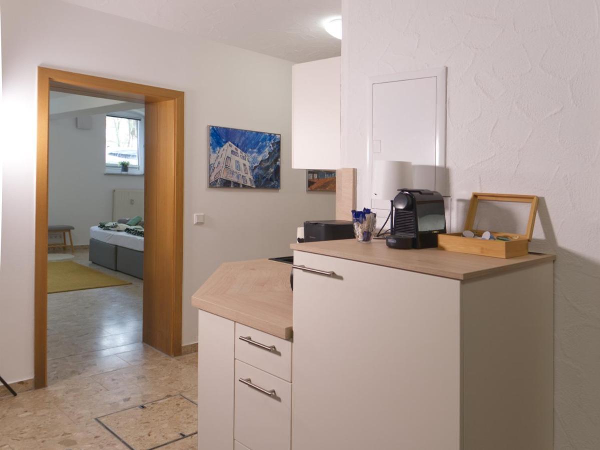 Bohnapartments Elisa - Wohlfuehlapartment Mit 2 Gratis Parkplaetzen Und 3 Schlafzimmern - Wlan - Vollausstattung Erfurt Dış mekan fotoğraf