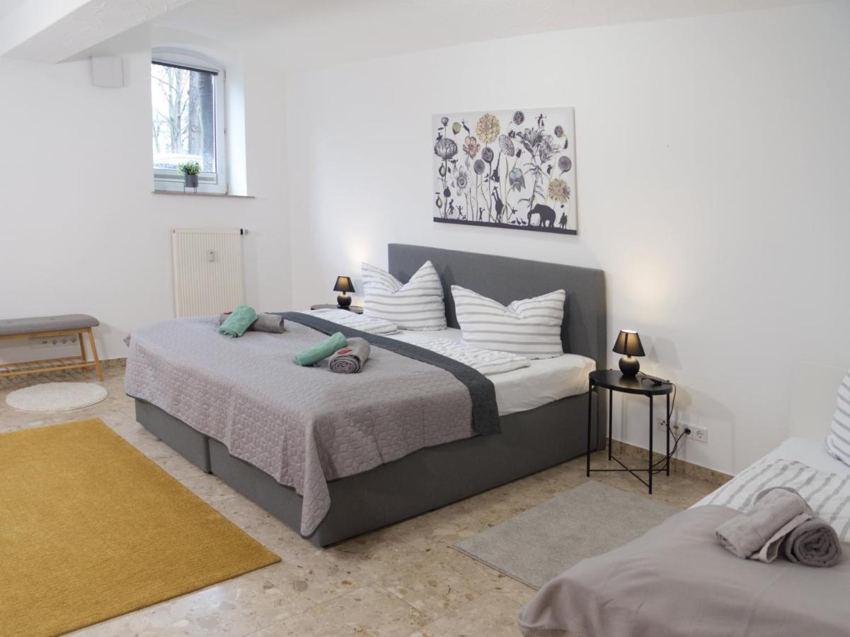 Bohnapartments Elisa - Wohlfuehlapartment Mit 2 Gratis Parkplaetzen Und 3 Schlafzimmern - Wlan - Vollausstattung Erfurt Dış mekan fotoğraf