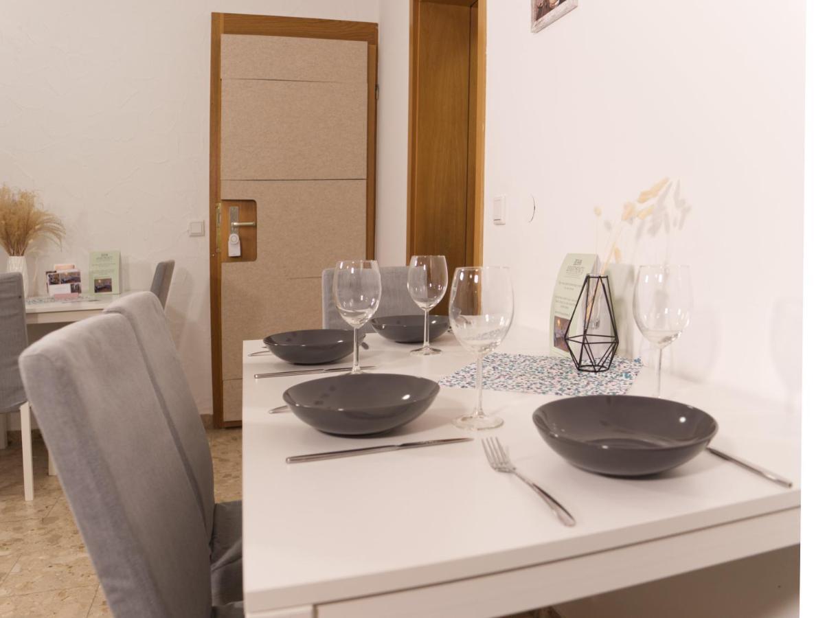 Bohnapartments Elisa - Wohlfuehlapartment Mit 2 Gratis Parkplaetzen Und 3 Schlafzimmern - Wlan - Vollausstattung Erfurt Dış mekan fotoğraf