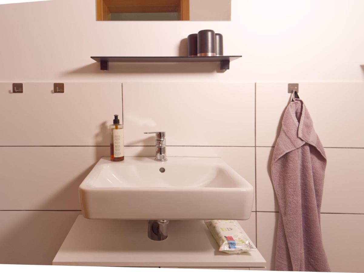 Bohnapartments Elisa - Wohlfuehlapartment Mit 2 Gratis Parkplaetzen Und 3 Schlafzimmern - Wlan - Vollausstattung Erfurt Dış mekan fotoğraf