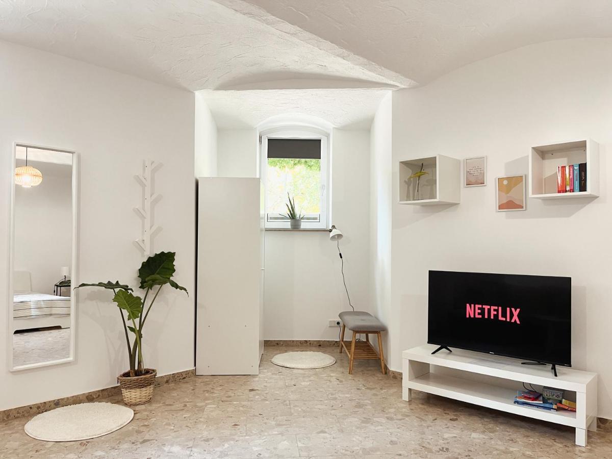 Bohnapartments Elisa - Wohlfuehlapartment Mit 2 Gratis Parkplaetzen Und 3 Schlafzimmern - Wlan - Vollausstattung Erfurt Dış mekan fotoğraf